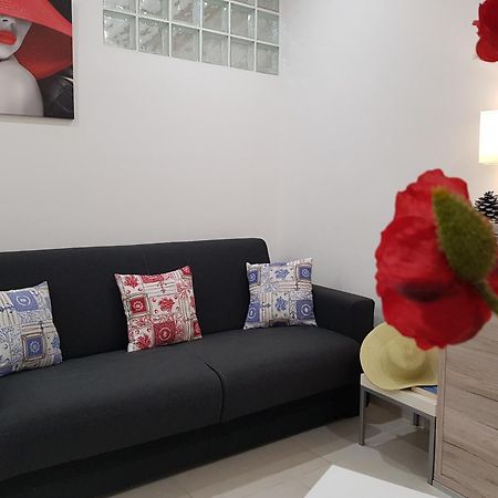 Martin Holiday Apartments Giardini-Naxos Habitación foto