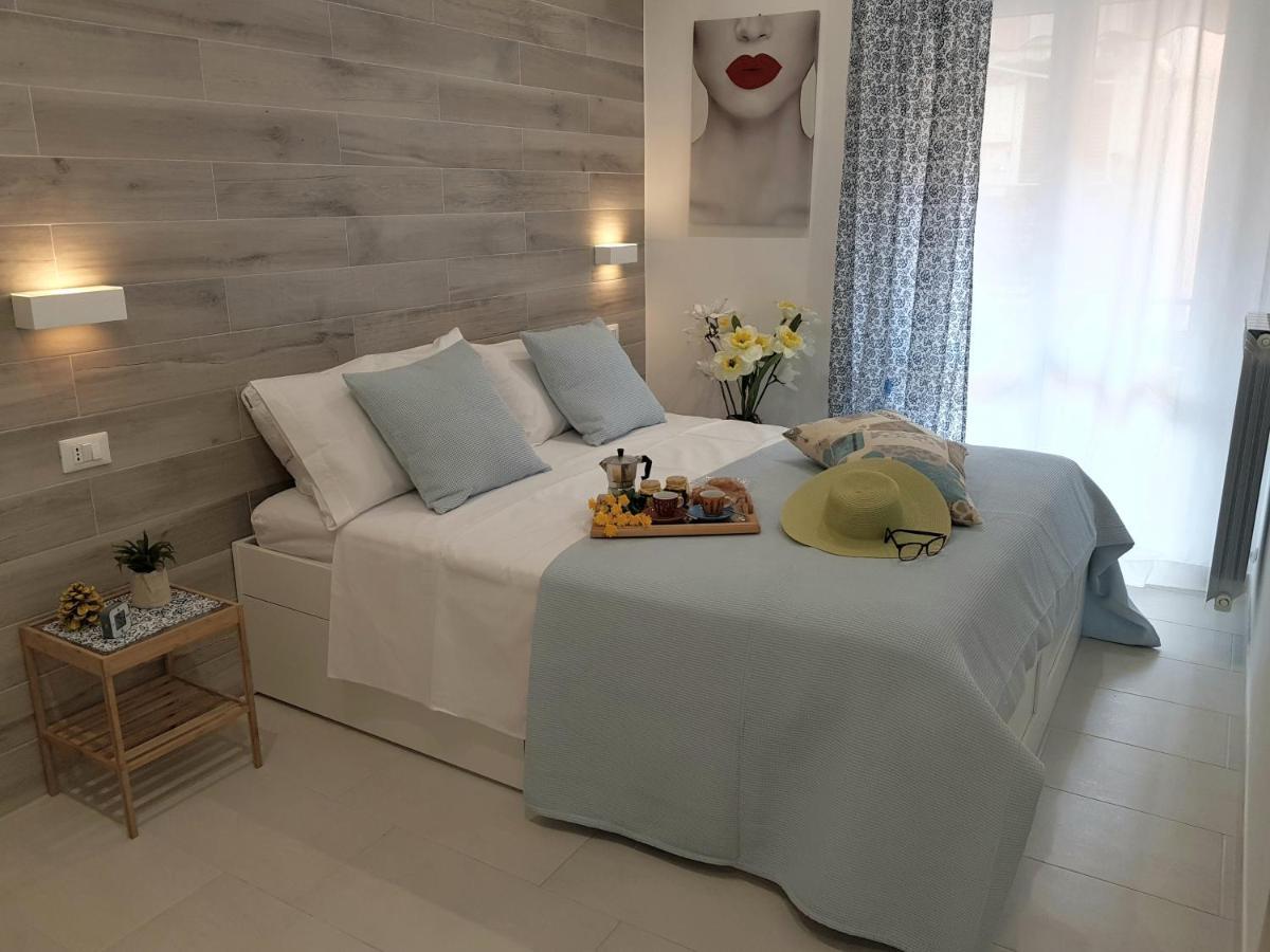 Martin Holiday Apartments Giardini-Naxos Exterior foto