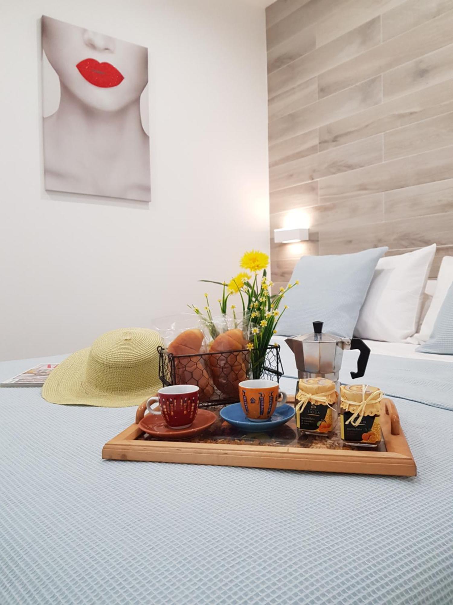 Martin Holiday Apartments Giardini-Naxos Habitación foto